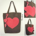 /album/bolsos/bolso-corazon-marron-y-coral-jpg/